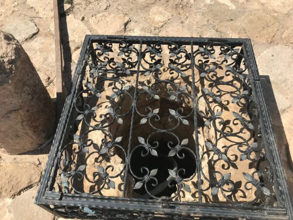 27fe64ef-5198-449e-967e-51968c5af0c4