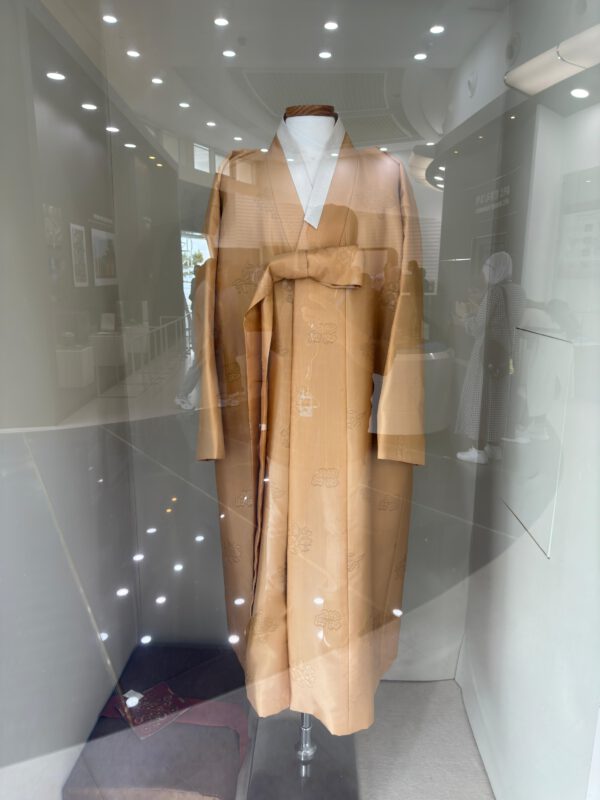 56687b14-176e-4966-b09c-7382cbb58f51 56687b14-176e-4966-b09c-7382cbb58f51