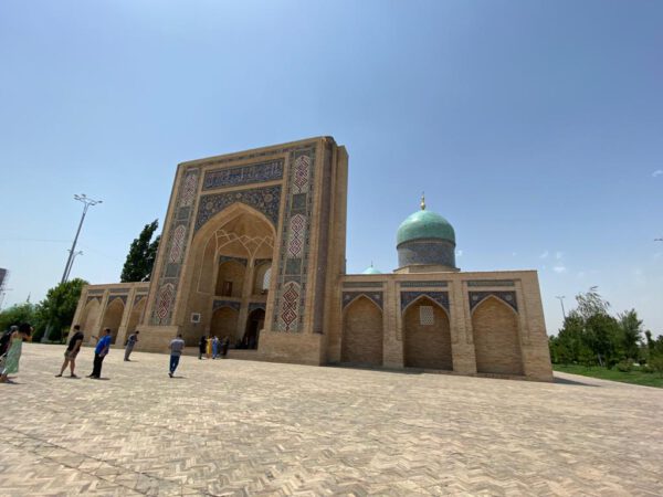 9065627d-fda5-4486-8b58-5c674c6f1874