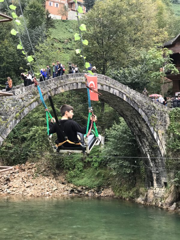 E32D33B2-881A-4D95-9B51-F58B11B0E71D