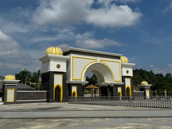 WhatsApp Image 2026-01-18 at 18.50.34 WhatsApp Image 2026-01-18 at 18.50.34